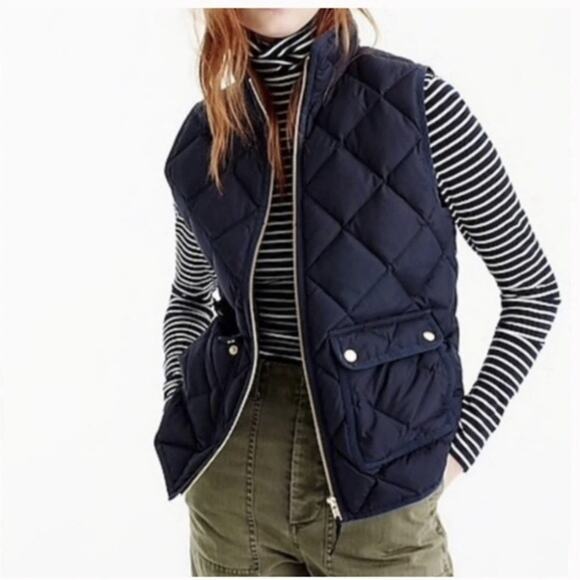 J.CREW Jackets & Blazers - J. Crew Quilted Puffer Vest Womens Medium Black Down Insulated Full Zip